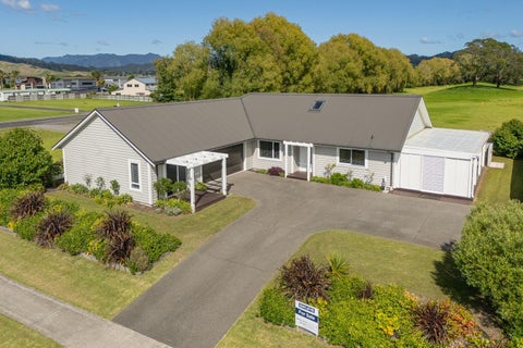 5 Lady Jocelyn Place, Whitianga, Whitianga