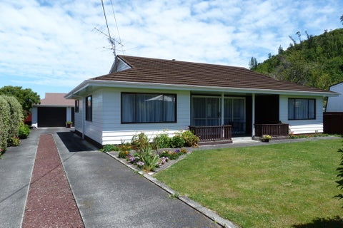 12 Bell Street, Featherston