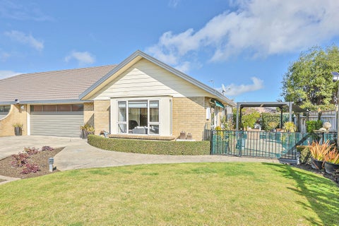 8/212 Grove Road, Mayfair, Hastings