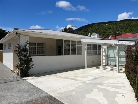 41 Collins Avenue, Tawa, Wellington