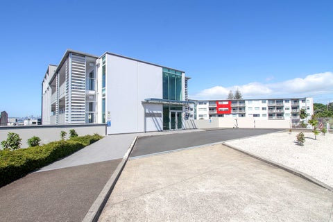 B 304/130 Anzac Street, Takapuna, Auckland