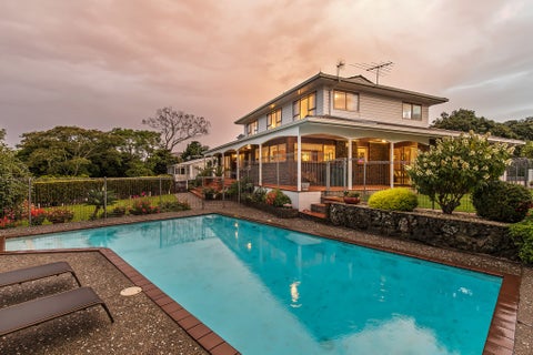 11A Kiwi Esplanade, Mangere Bridge, Auckland