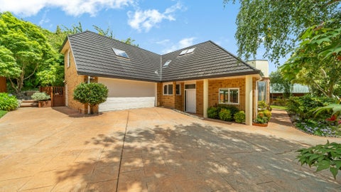 7 Carlow Grove, Birchville, Upper Hutt