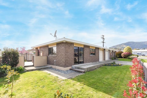 2/2 Langbein Street, Stoke, Nelson