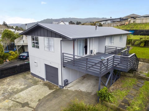 34 Blueberry Grove, Timberlea, Upper Hutt