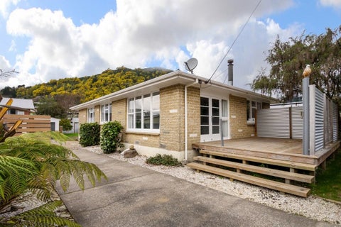 38 Devon Street, Picton