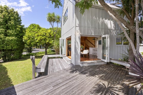 7 Kanuka Street, Point Chevalier, Auckland