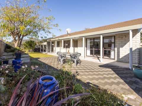 2/64 Guppy RD, GREENMEADOWS, NAPIER