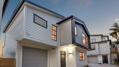 33A Garadice Road, Rothesay Bay, Auckland