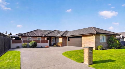 14 Castellina Drive, Karaka, Papakura
