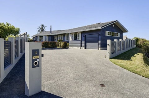 19 Chorley Grove, Churton Park, Wellington