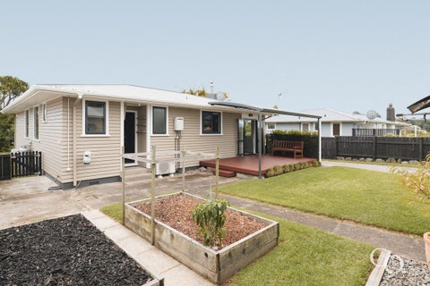 13 Bristol Avenue, Brookfield, Tauranga