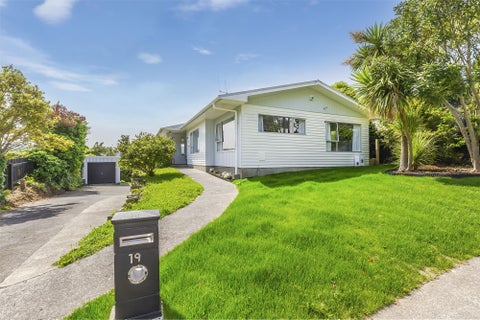 19 Westhaven Drive, Tawa, Wellington