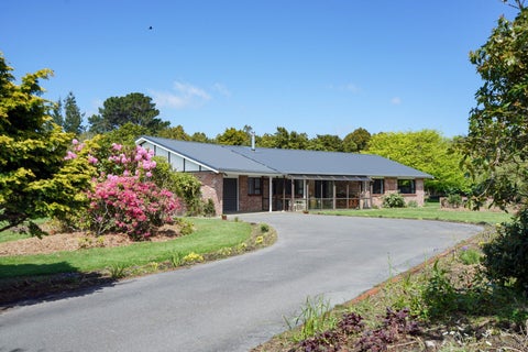 132 Grant Road, Otatara