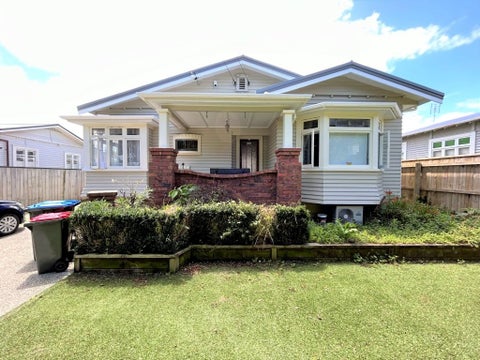 34 Jordan Avenue, Onehunga, Auckland