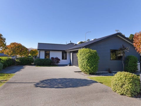 98 Washbourn Drive, Richmond
