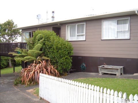 28 Solar Road, Glen Eden, Auckland