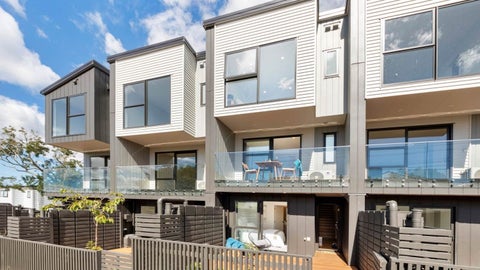 5/26 Buscomb Avenue, Henderson, Auckland