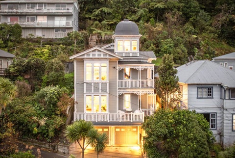 64 Glenmore Street, Northland, Wellington