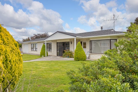 8 Greenaway Place, Martinborough, Martinborough