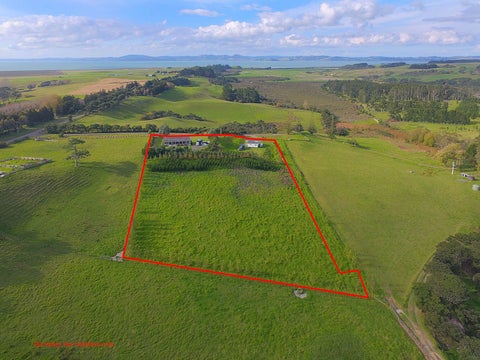 10 Mcmurdo Road, Helensville