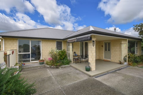 9 Moore Street, Milton