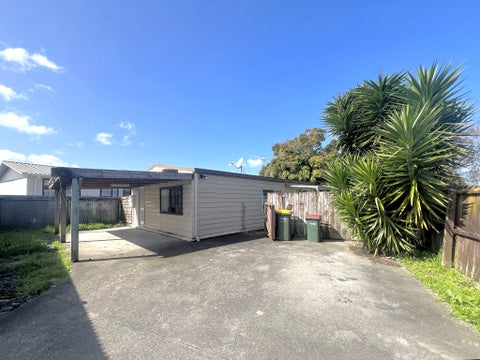 8 Rollerson Street, Papakura, Papakura