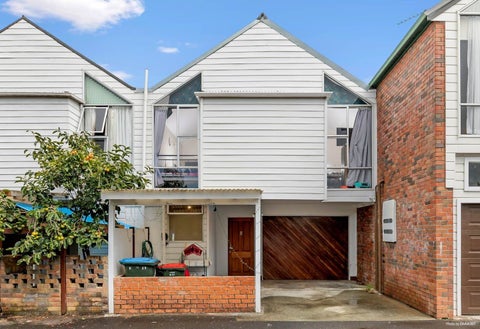 8/25 Pah RD, Epsom, Auckland