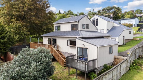 2/29 Barberton Terrace, Red Hill, Papakura