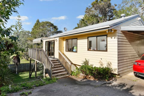 2/14 Norman Road, Titirangi, Auckland