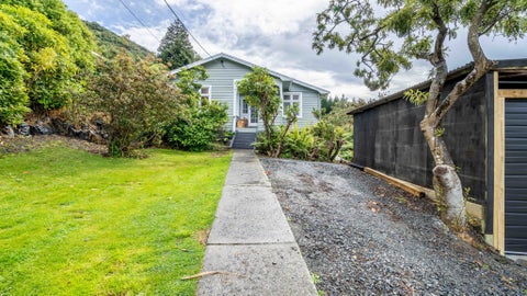 83 Walker Street, Bluff, Bluff