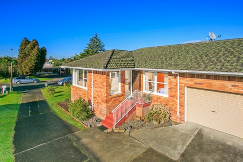 1/25 Evelyn Place, Hillcrest, Auckland