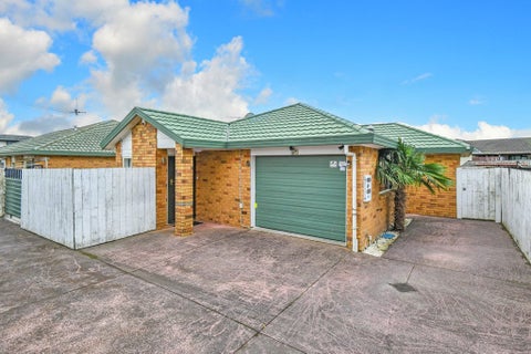 2/94 Pah Road, Papatoetoe, Auckland