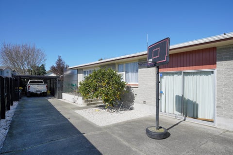 2/158 McGregors Road, Linwood, Christchurch