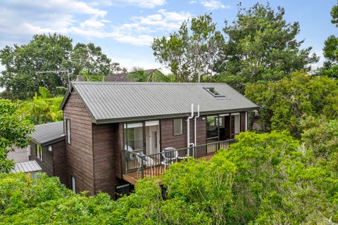 1/60 Island Bay Road, Beach Haven, Auckland