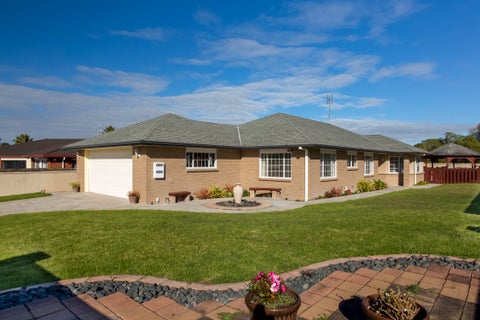 54 Kath Hopper Drive, Orewa, Orewa