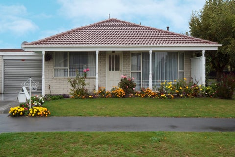2/22 Salford Avenue, Redwood, Christchurch