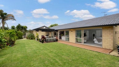 10 Mahina Place, Te Atatu Peninsula, Auckland