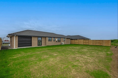 72 Atlantic Drive, Fitzherbert, Palmerston North