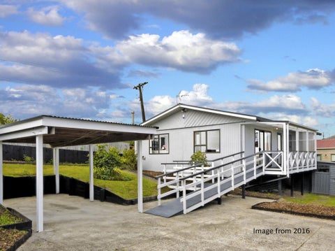 2/14 Kelkirk Street, Kelston, Auckland