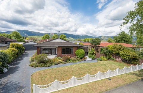 21 Reeves Street, Stoke, Nelson