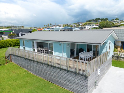 17 Bayside Drive, Coopers Beach, Coopers Beach