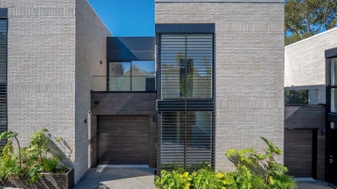 21B Arahia Street, Northcote, Auckland