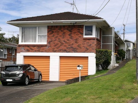 2/18 Anne Road, Hillcrest, Auckland