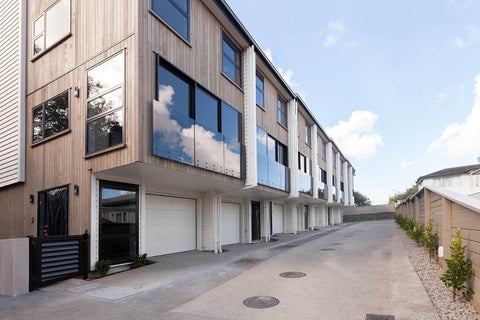 1/2 Oak Street, Royal Oak, Auckland