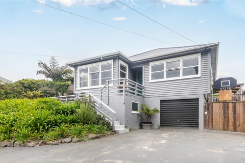 28 Allen Terrace, Tawa, Wellington