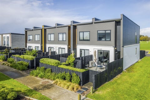 87 Te Aparangi Road, Papakura, Papakura