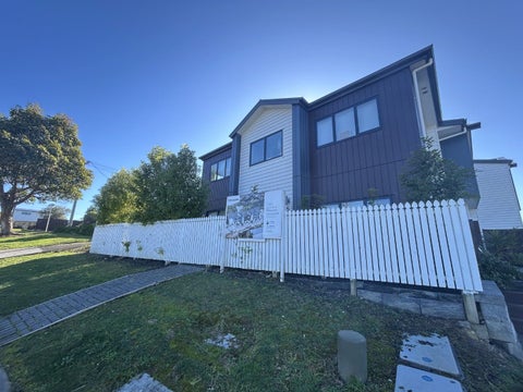 1/106 Triangle Road, Massey, Auckland