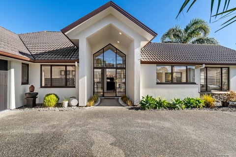 13 Elwyn Close, Flat Bush, Auckland