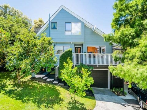 2/34 Martin Crescent, Northcote, Auckland